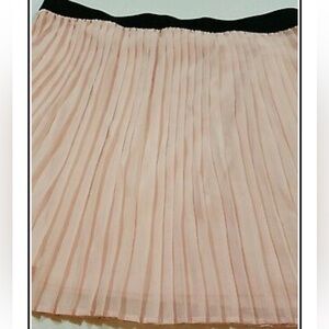 Xhiliration pale pink skirt - Size S